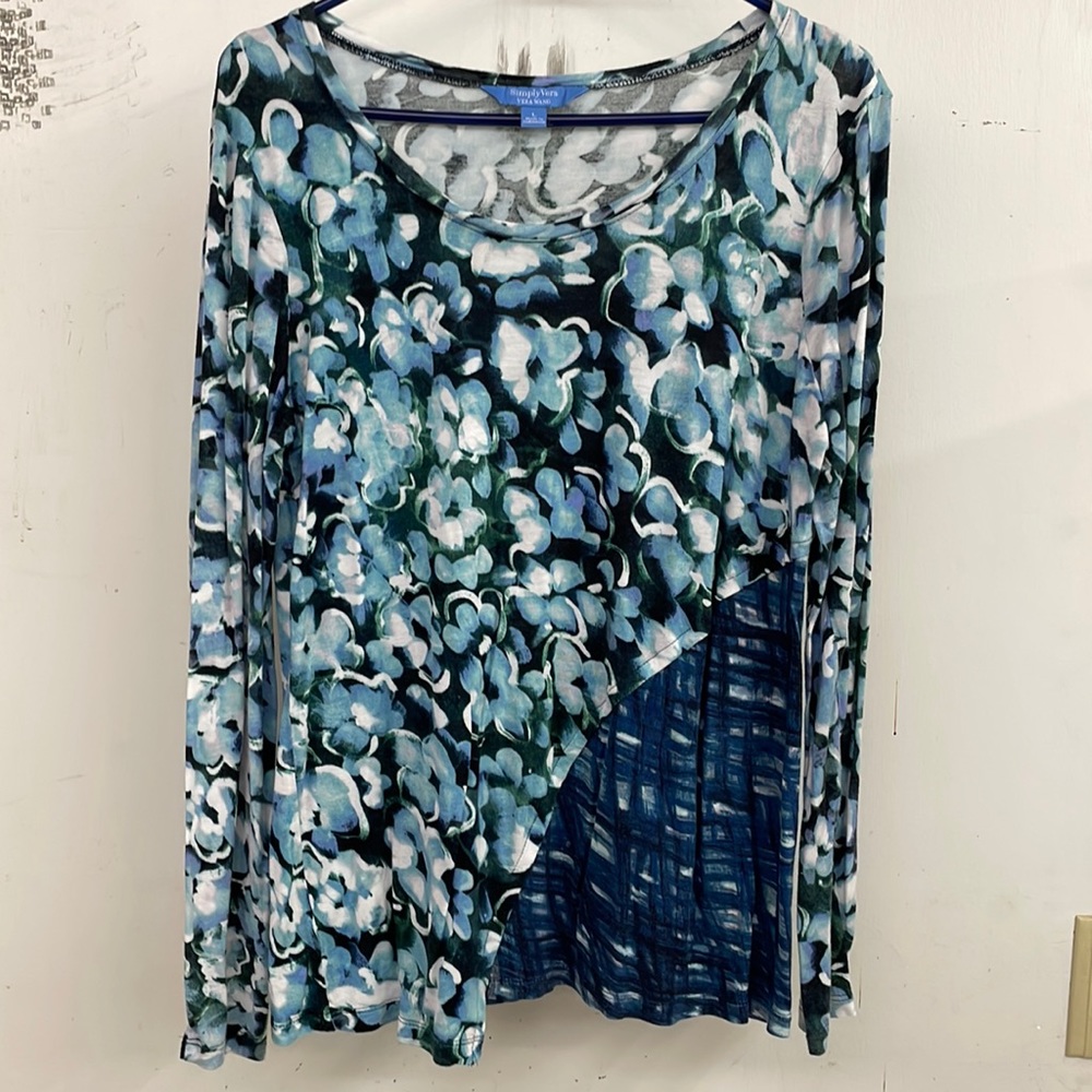 Way too cute women’s long sleeve top L